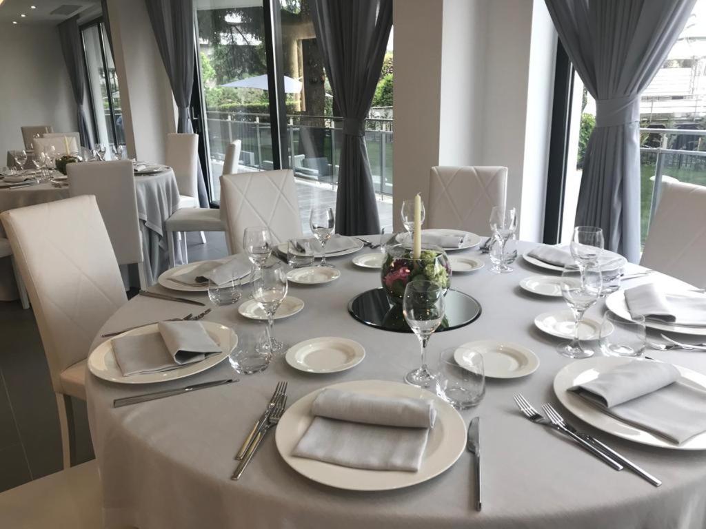רנדה Domus Grand Hotel מראה חיצוני תמונה