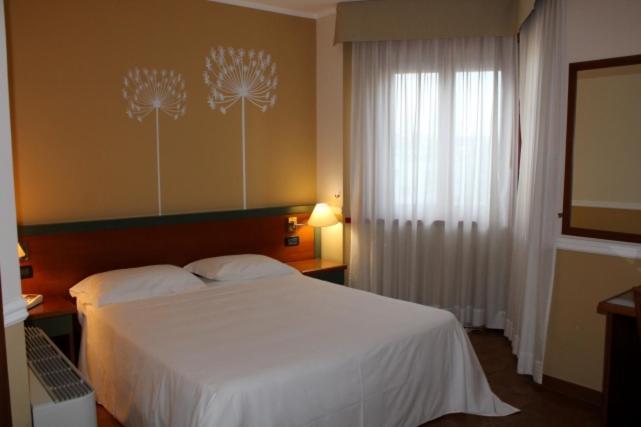 רנדה Domus Grand Hotel מראה חיצוני תמונה